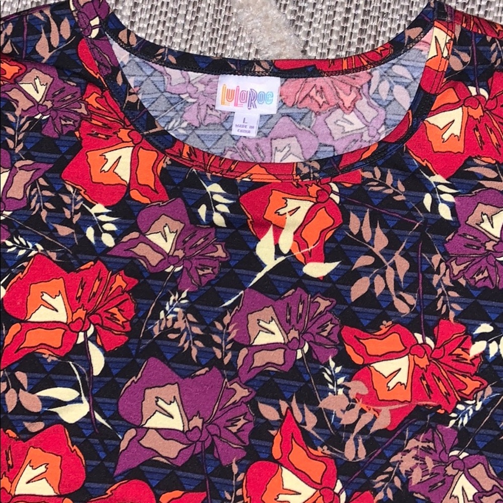 Lularoe floral Carly